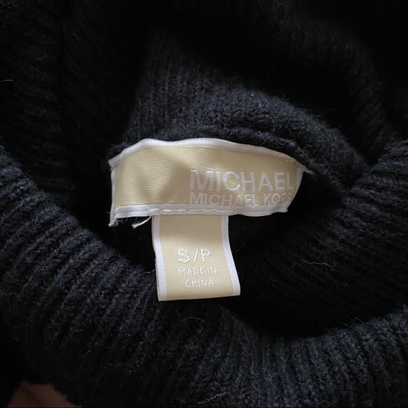 MICHAEL KORS TURTLENECK SWEATER - Picture 6 of 10
